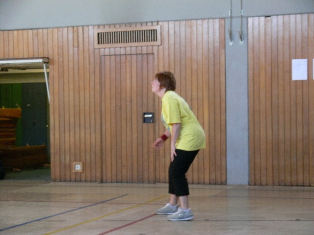 Ein Dorf spielt Volleyball