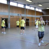 Ein Dorf spielt Volleyball