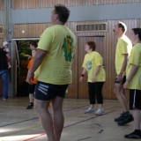 Ein Dorf spielt Volleyball